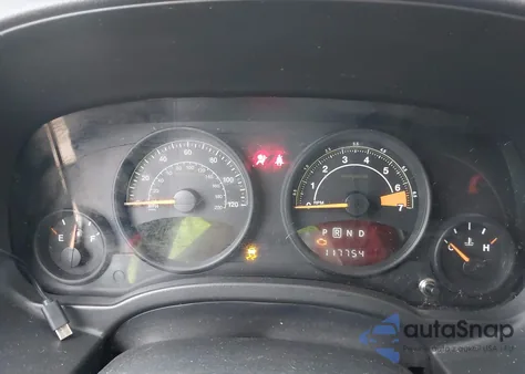 2015 Jeep Compass Altitude Edition z USA, uszkodzony, nr VIN 1C4NJCBA5FD185996